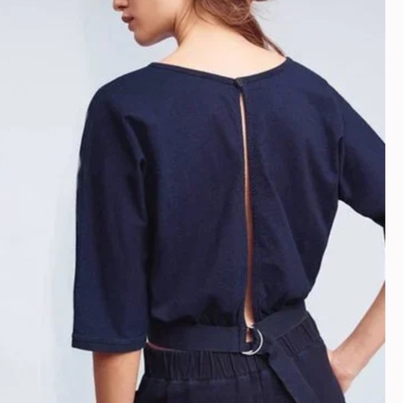 AG Crop Top with Open Back - Picture 2 of 12